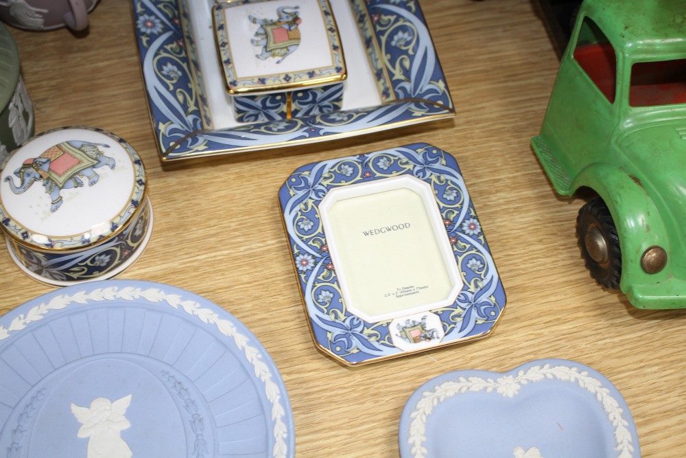 A collection of Wedgwood jasperwares